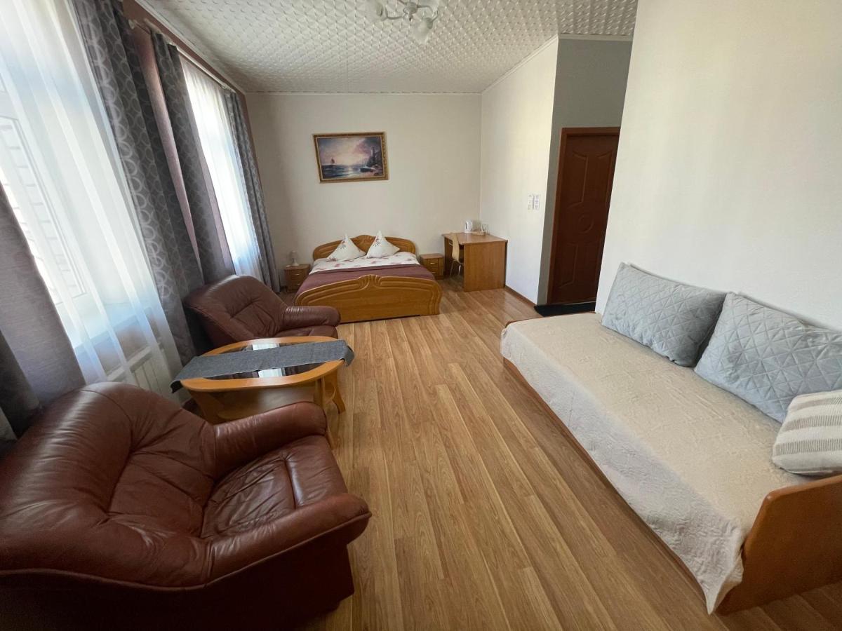 Saules Rati Hotell Daugavpils Eksteriør bilde