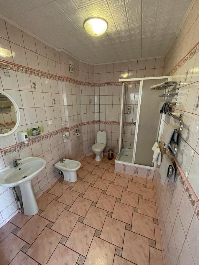 Saules Rati Hotell Daugavpils Eksteriør bilde