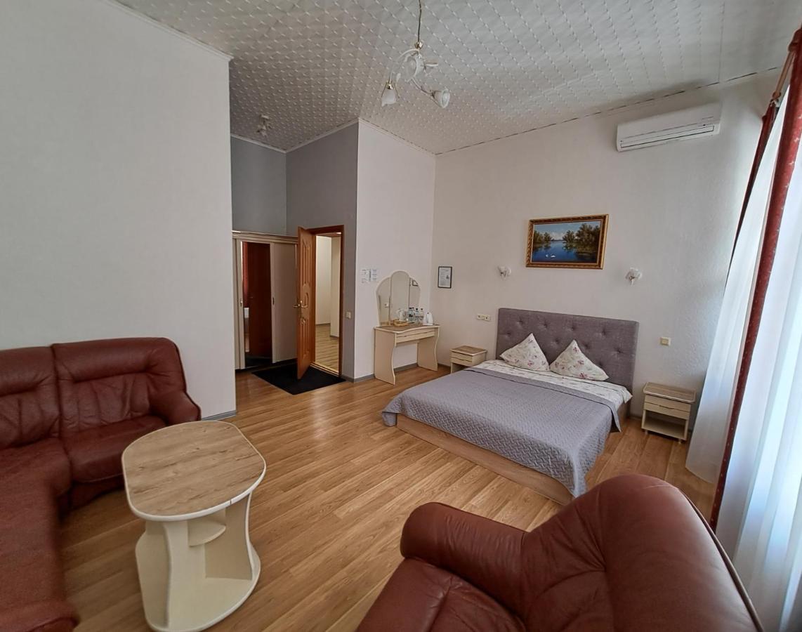 Saules Rati Hotell Daugavpils Eksteriør bilde